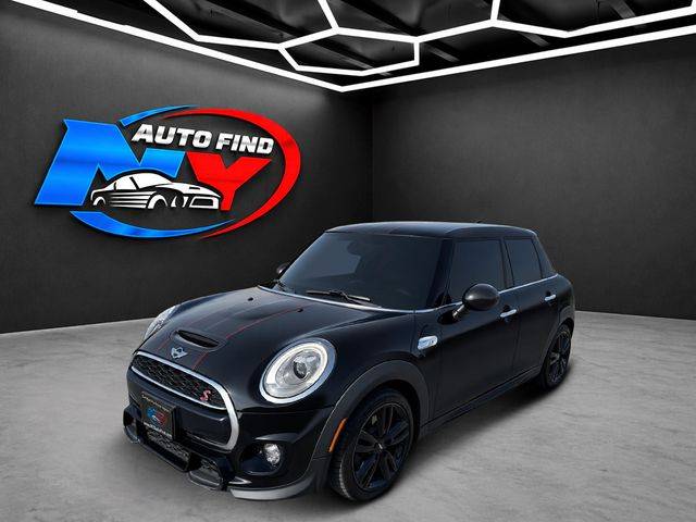 2016 MINI Hardtop 4 Door S FWD photo