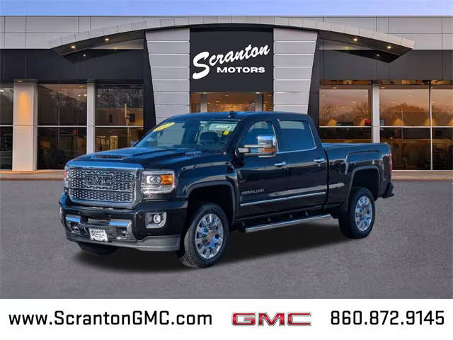 2019 GMC Sierra 2500HD Denali 4WD photo