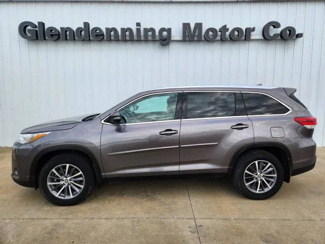 2019 Toyota Highlander XLE AWD photo