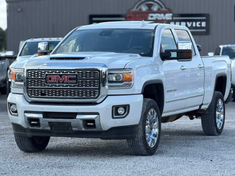 2019 GMC Sierra 2500HD Denali 4WD photo