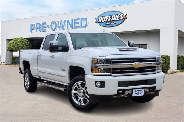 2019 Chevrolet Silverado 2500HD High Country 4WD photo