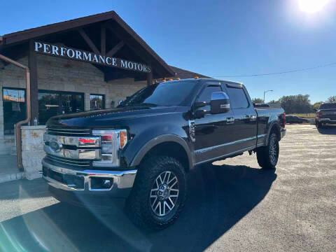 2019 Ford F-250 Super Duty LARIAT 4WD photo