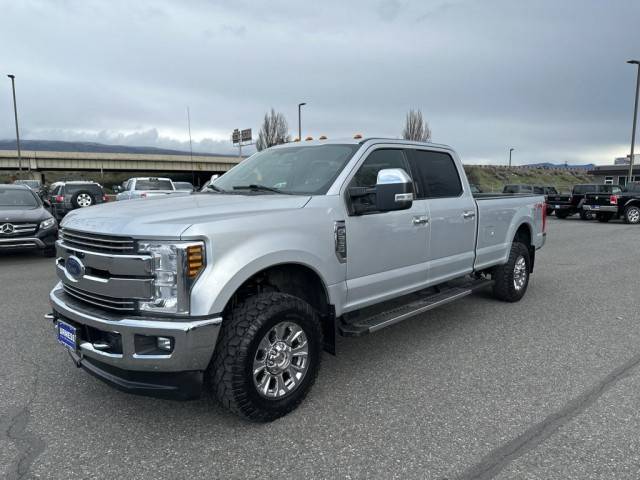 2019 Ford F-250 Super Duty LARIAT 4WD photo