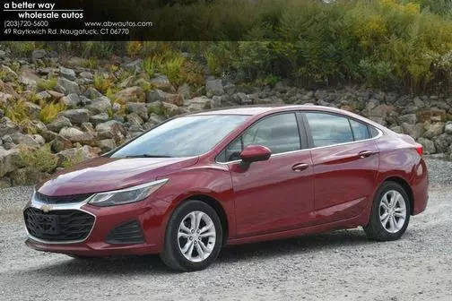 2019 Chevrolet Cruze LT FWD photo