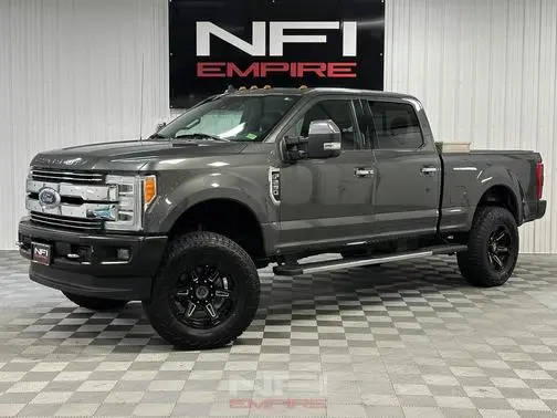 2019 Ford F-250 Super Duty LARIAT 4WD photo