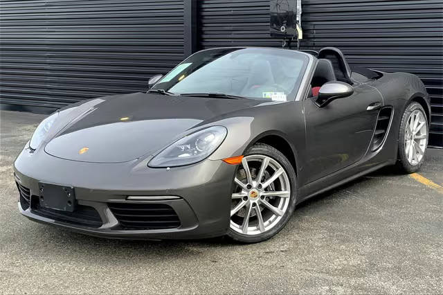 2019 Porsche Boxster RWD photo