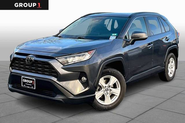 2019 Toyota RAV4 XLE AWD photo