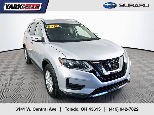2019 Nissan Rogue SV FWD photo