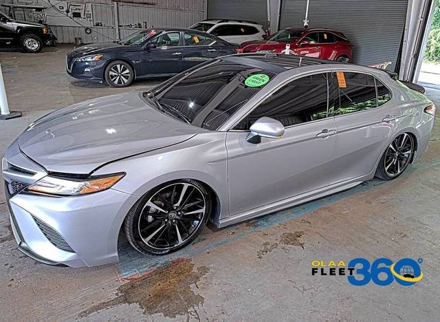 2019 Toyota Camry XSE FWD photo