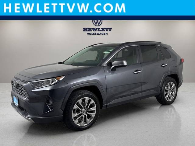 2019 Toyota RAV4 Limited FWD photo