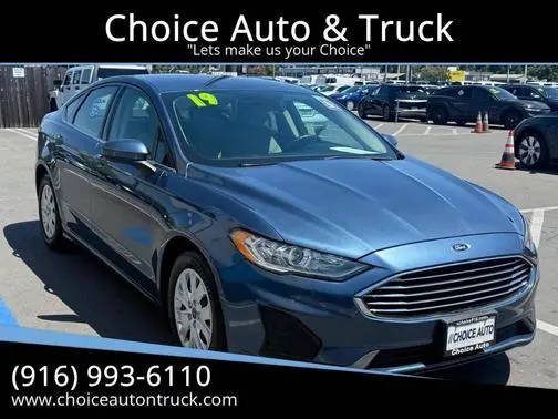 2019 Ford Fusion S FWD photo