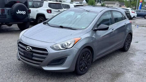 2017 Hyundai Elantra GT FWD photo