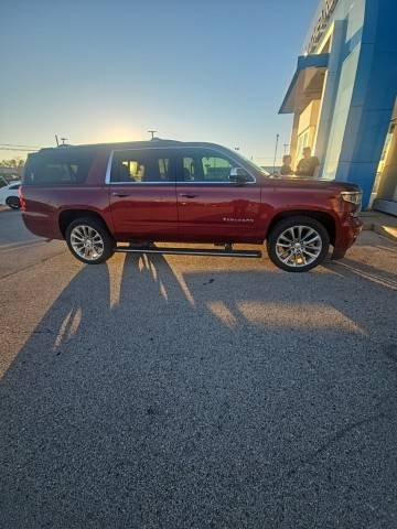 2019 Chevrolet Suburban Premier 4WD photo