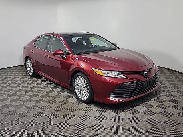 2019 Toyota Camry XLE FWD photo