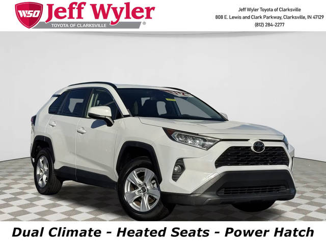 2019 Toyota RAV4 XLE FWD photo