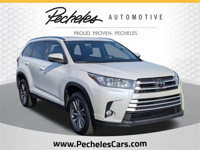 2019 Toyota Highlander XLE FWD photo