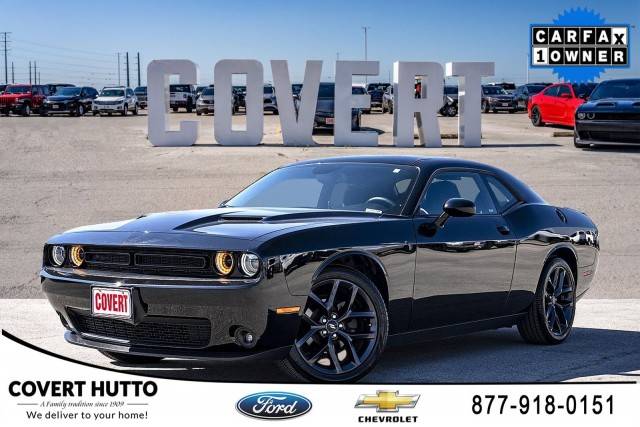 2019 Dodge Challenger SXT RWD photo