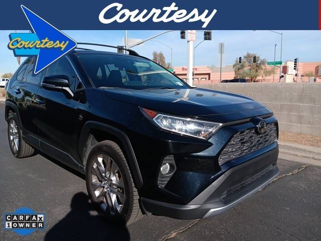 2019 Toyota RAV4 Limited FWD photo