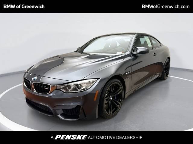 2017 BMW M4  RWD photo