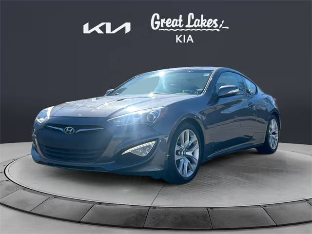 2015 Hyundai Genesis 3.8L Base RWD photo