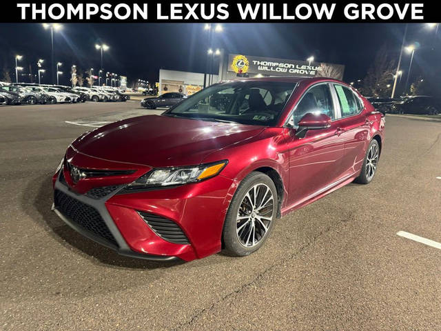 2018 Toyota Camry SE FWD photo