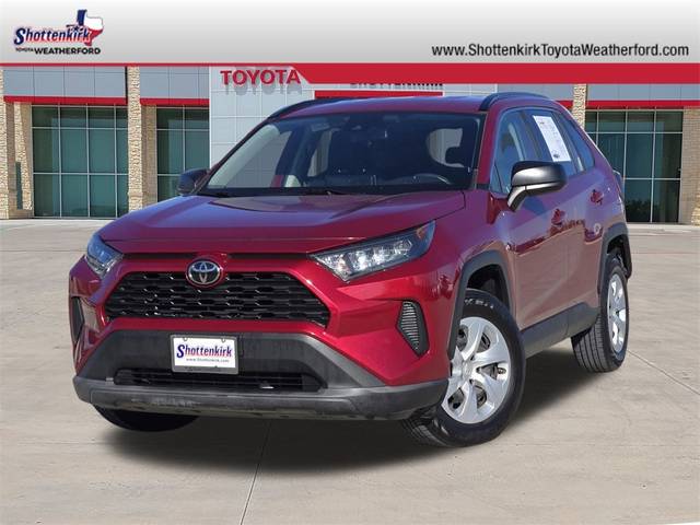 2019 Toyota RAV4 LE FWD photo