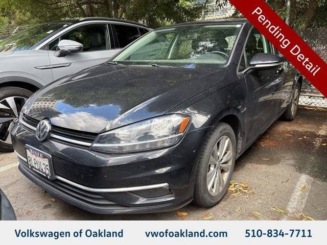 2019 Volkswagen Golf SE FWD photo