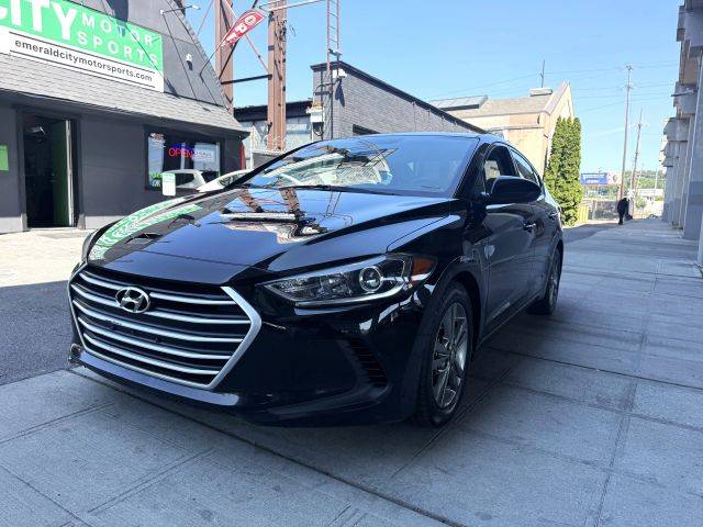 2018 Hyundai Elantra SEL FWD photo