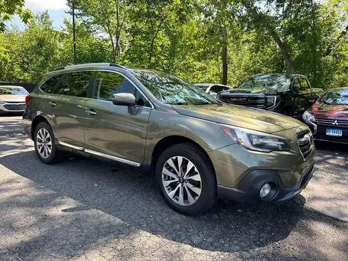 2019 Subaru Outback Touring AWD photo