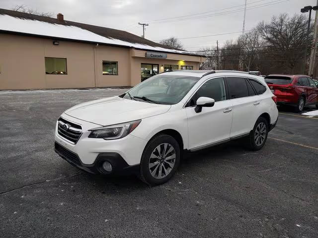 2019 Subaru Outback Touring AWD photo