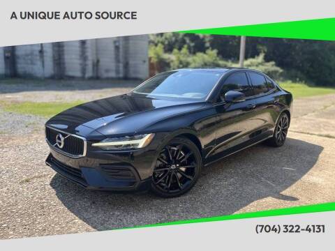 2019 Volvo S60 Momentum AWD photo