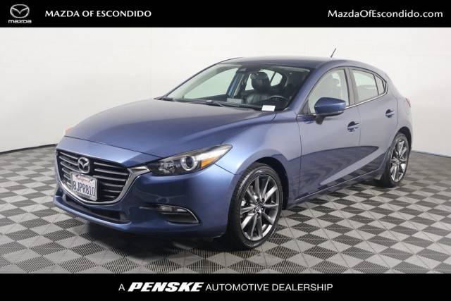 2018 Mazda 3 Touring FWD photo