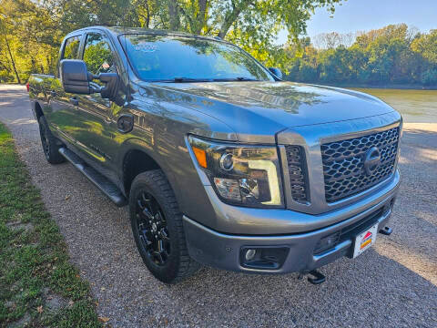 2019 Nissan Titan XD SV 4WD photo