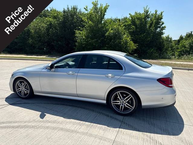 2019 Mercedes-Benz E-Class E 300 RWD photo