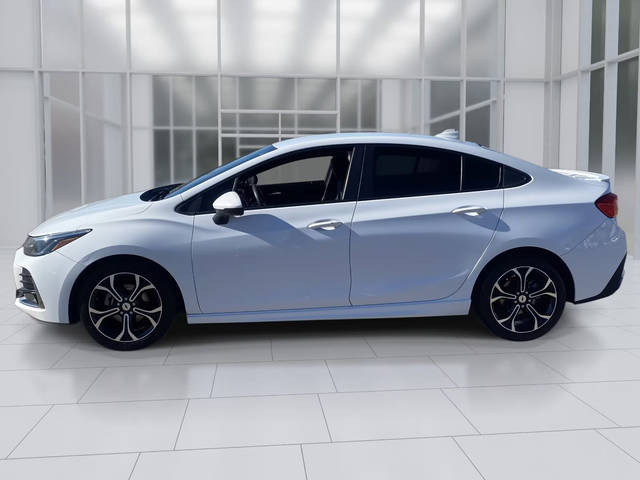 2019 Chevrolet Cruze LT FWD photo