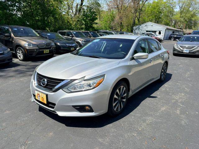 2017 Nissan Altima 2.5 SV FWD photo