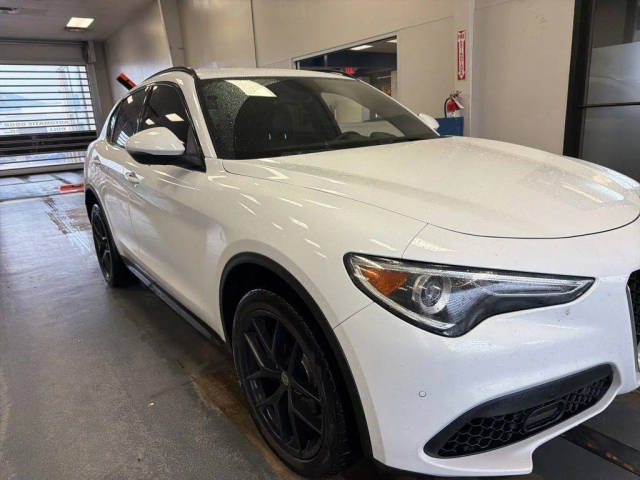 2019 Alfa Romeo Stelvio Ti Sport AWD photo