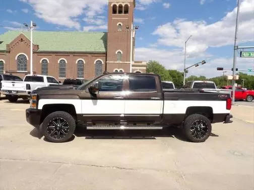 2019 Chevrolet Silverado 2500HD High Country 4WD photo