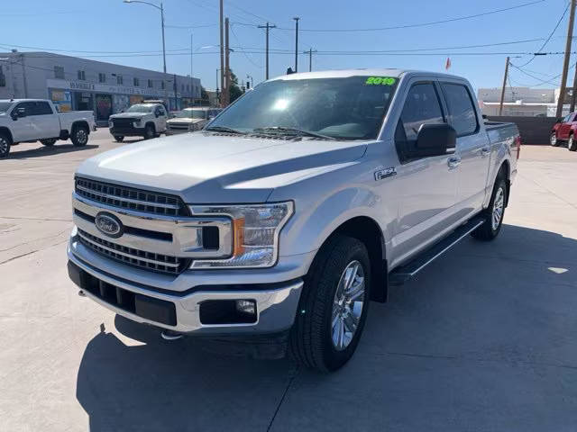 2019 Ford F-150 XLT 4WD photo