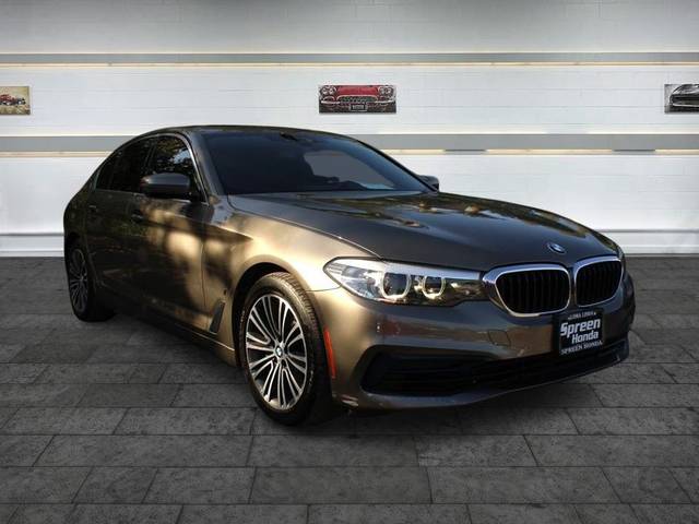2019 BMW 5 Series 530e iPerformance RWD photo