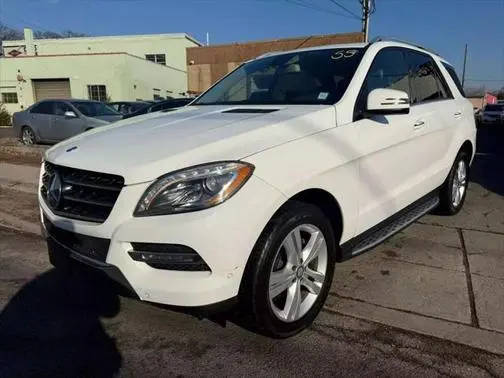 2015 Mercedes-Benz M-Class ML 350 AWD photo