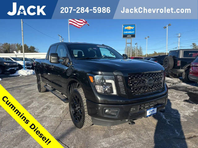 2019 Nissan Titan XD SV 4WD photo