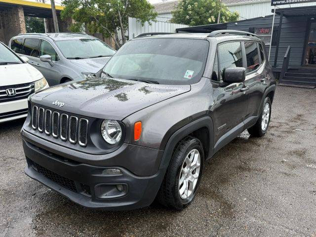 2018 Jeep Renegade Latitude FWD photo