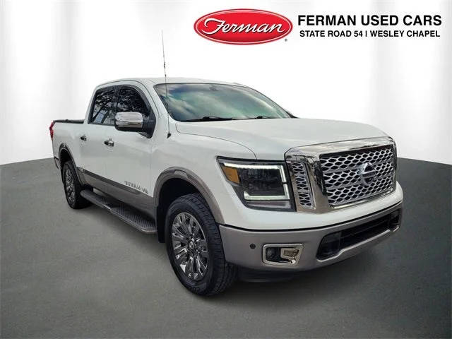 2019 Nissan Titan Platinum Reserve 4WD photo