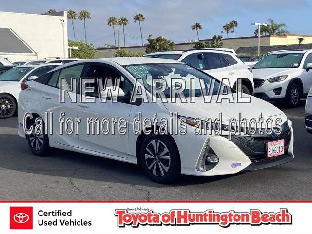 2019 Toyota Prius Prime Advanced FWD photo