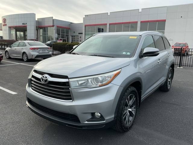 2016 Toyota Highlander XLE AWD photo