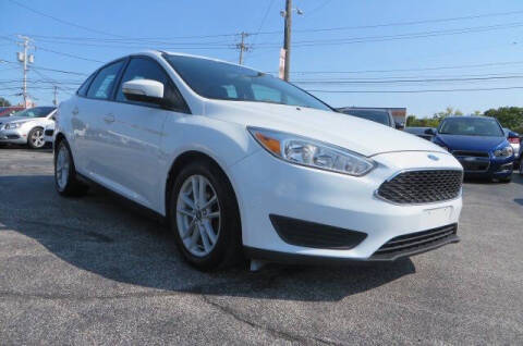 2017 Ford Focus SE FWD photo