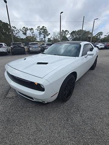 2018 Dodge Challenger SXT RWD photo
