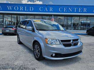 2017 Dodge Grand Caravan SXT FWD photo