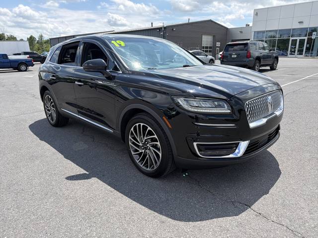 2019 Lincoln Nautilus Reserve AWD photo